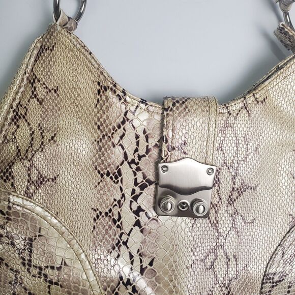New York & Company Cream Snake Print Embossed Vegan Leather Shoulder Bag - Picture 5 of 9